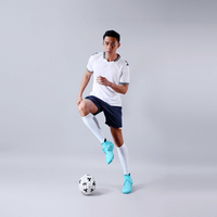 Camiseta de fútbol y camiseta de fútbol y uniformes