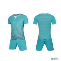 Jersey de fútbol para hombre azul claro de nuevo diseño